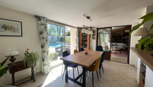 Maison 6 pièces 179 m²