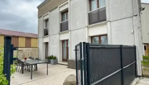 Maison 6 pièces 220 m² 