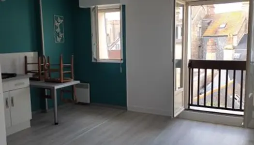 Beau studio 30 m2 centre-ville à louer au centre-ville d'Alençon