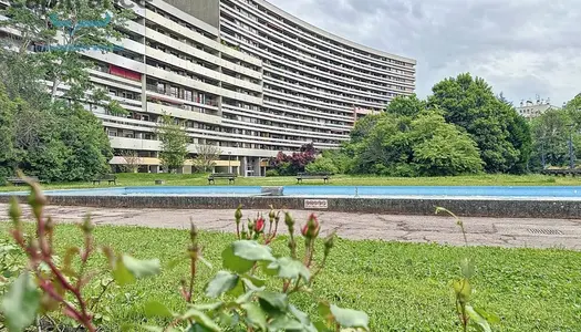 Dpt Isère (38), à vendre GRENOBLE Proche Rectorat, 5 pièces avec balcon et parking 