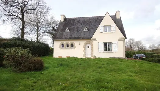 Dpt Finistère (29), à vendre CARHAIX PLOUGUER maison P6