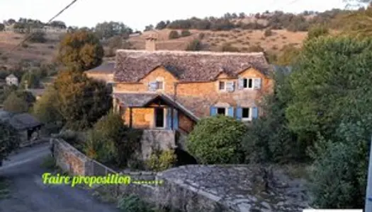 Maison caussenarde en limite Aveyron/Lozére