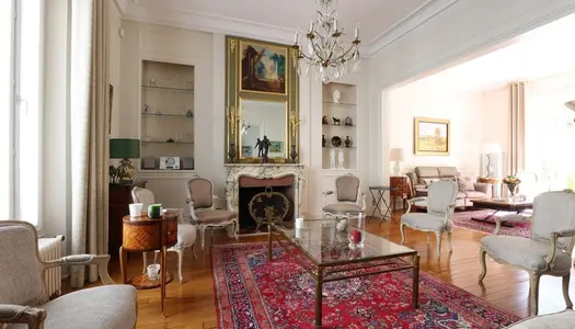 Dpt Marne (51), à vendre EPERNAY Maison Bourgeoise de 256 m² avec garage, sous-sol, grand 