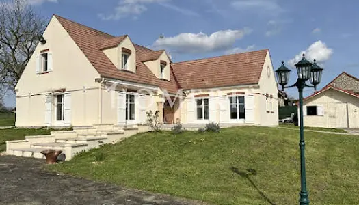 Maison 7 pièces 210 m²