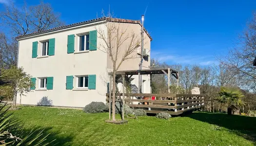 Dpt Charente Maritime (17), à vendre  maison P4 de 139 m² - Terrain de 3711