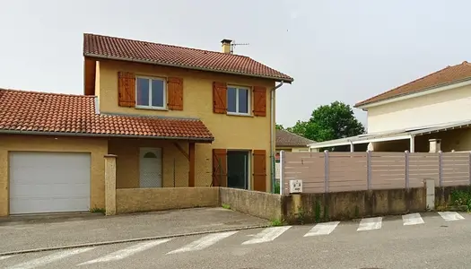 Maison Meublée à Louer sur Vézeronce-Curtin 