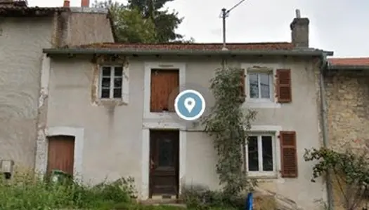 Maison de village de 150m2 a renover à Saint-Bernard ( Piblange) 