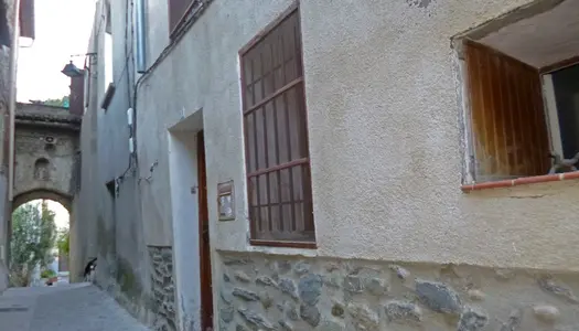 Dpt Pyrénées Orientales (66), à vendre proche de ILLE SUR TET maison P4 de 55 m² avec balcon 