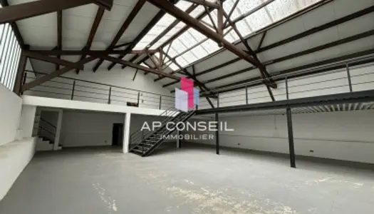 Local commercial 408 m²