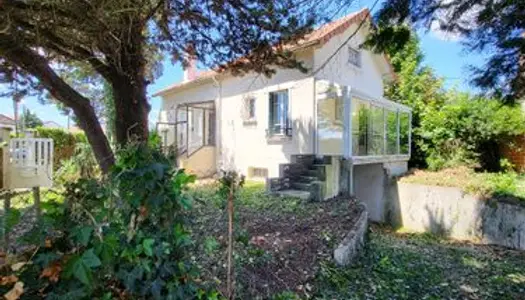 Maison 4 pièces, 90m2 avec jardin, quartier résidentiel, direct propriétaire 