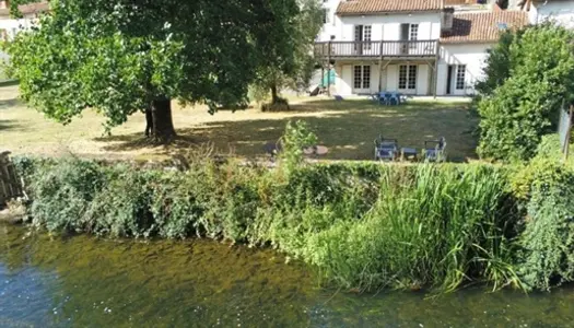 Belle Maison de Village en Bordure de Charente - Verteuil-sur-Charente 