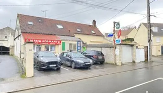 Local commercial 239 m² 