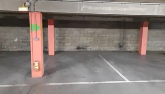 Place de Parking sécurisée en sous-sol