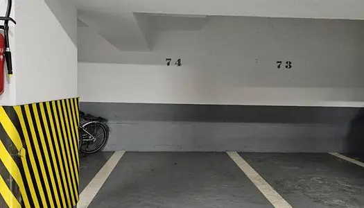 Garage/Parking 