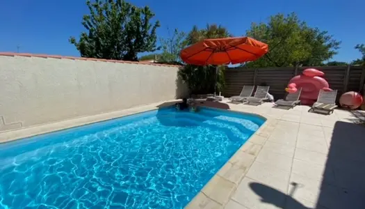 Charente Maritime (17), A Vendre demeure-piscine 186m² plain-pied sur terrain 862m², 9 pièces 