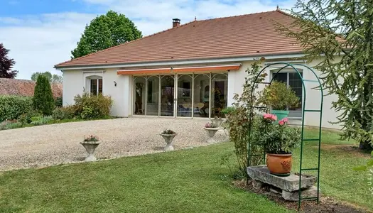 Maison 6 pièces 240 m²