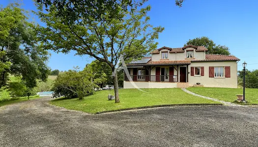 Maison de campagne avec une jolie vue et de grands espaces 