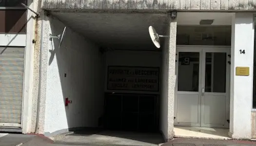 Parking - Garage Location Périgueux   70€