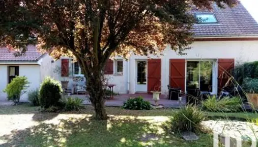 Maison 7 pièces 230 m²