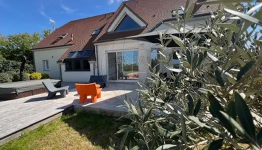 Maison 8 pièces 228 m²