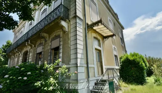 Dpt Haute Garonne (31), à vendre MONTREJEAU appartement T2 avec Parking privatif et Jardin 