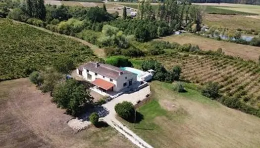 Maison 5 chambres avec parc, piscine et vues sur la campagne et