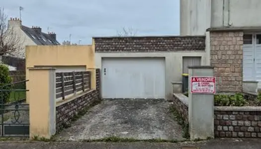 Garage fermé à vendre Lambezellec avec place de parking 