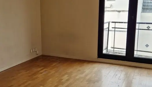 Studio 1 pièce 26 m² 