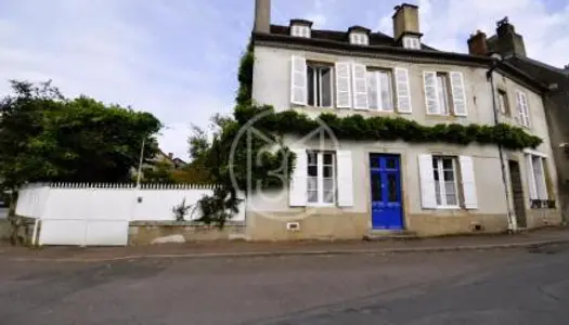 Maison 12 pièces 363 m² 