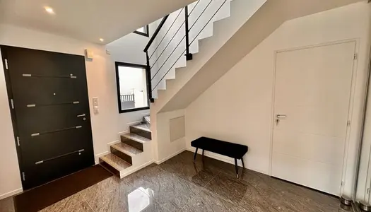 Maison contemporaine 4 pièces 149 m² 