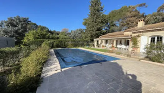 MAISON INDIVIDUELLE AVEC PISCINE