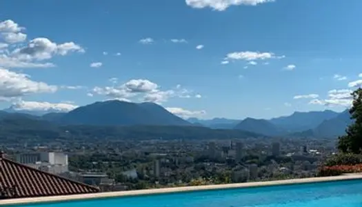 Villa 265m² - Vues panoramiques sur les massifs et la ville de Grenoble 