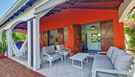 Dpt Guadeloupe (971), à vendre SAINT-FRANCOIS, villa 3 suites avec piscine et jacuzzi 