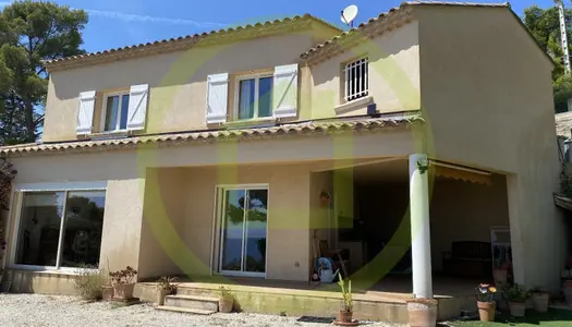 Villa 5 pièces 140 m²