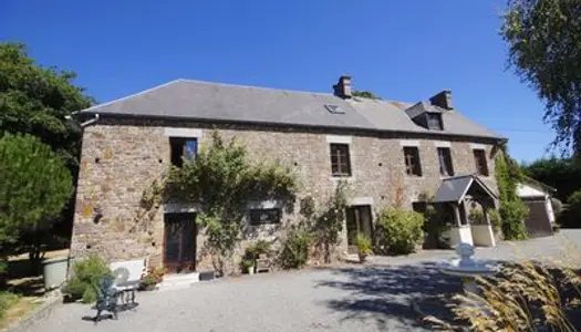 LA MANCHE - INTÉRIEUR EN EXCELLENT ÉTAT - MAISON 8 PIÈCES AVE