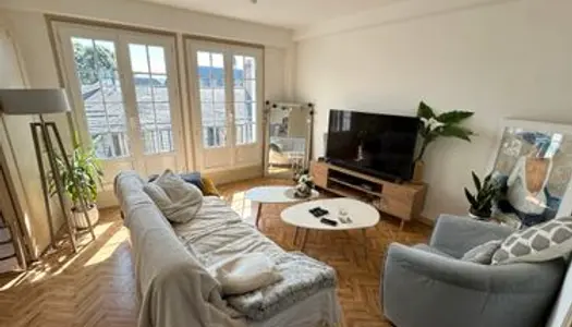 Appartement 2 pièces de 45m2 en hyper centre ville de Brive-La-Gaillarde 
