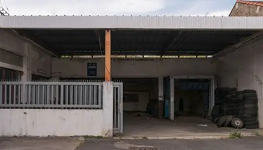 Garage 1 pièce 400 m² CARCASSONNE