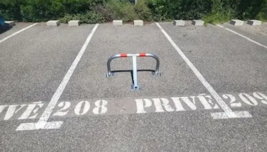 Place parking extérieure