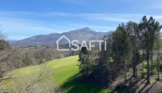 Propriété 180m2 : terrasse, vue sur la Rhune 