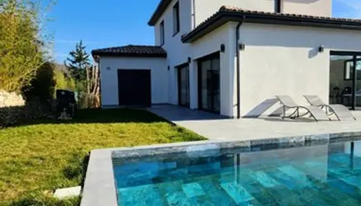 Villa 5 pièces 150 m²