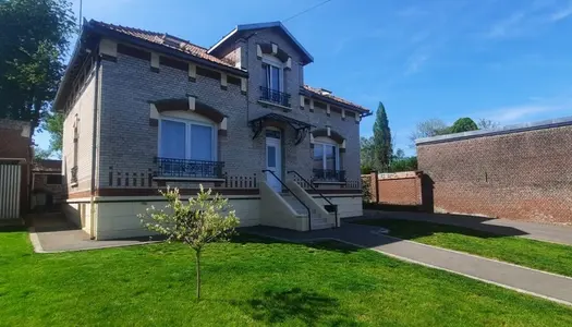 Dpt  (59), à vendre  maison P6  - Terrain de 1759 