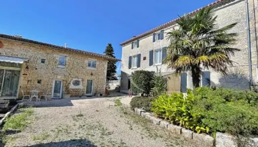 Maison 13 pièces 324 m²