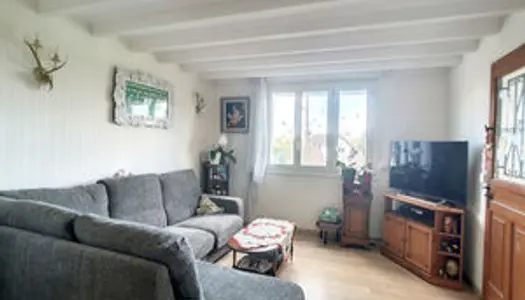 Maison Sucy -en-Brie divisée en 2 appartements (T3 75,65m² et T2 ) + dépendance 3 pièces 55,58 