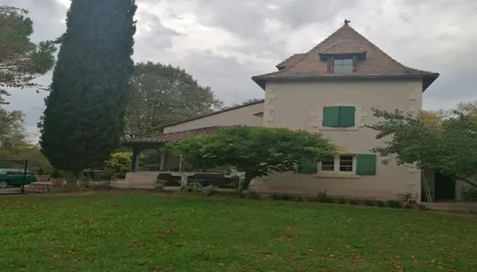 Vente Maison 190 m² à Montignac de Lauzun 365 750 €