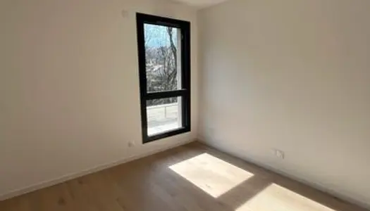 Location meublé 3 pièces avec terrasse et box double