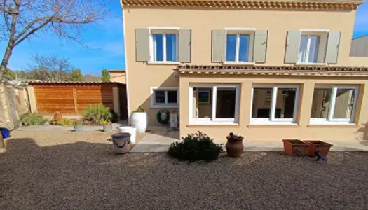 Maison 9 pièces 205 m²