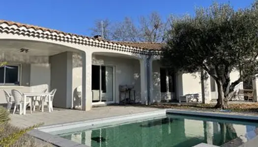 Villa 10 pièces 252 m²