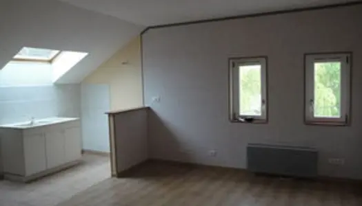 Appartement T2 au 2ème étage comprenant cuisine ou