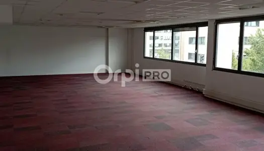 Bureaux 360 m² 