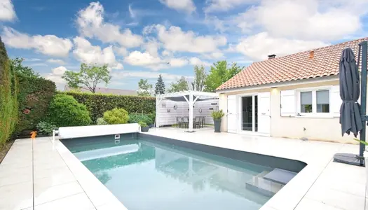 Dpt Rhône (69), à vendre JONAGE maison individuelle de plain-pied avec piscine 